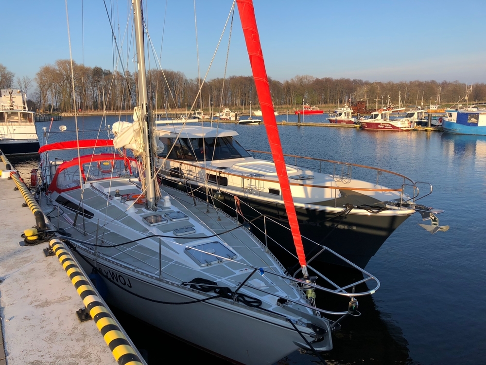 Czarter jachtów Bałtyk Darłowo imprezy rejsy okolicznościowe rejsy wzdłuż plaży wynajem jachtów organizacja rejsów czarter darłowo Czarter jachtów Bałtyk Darłowo imprezy rejsy okolicznościowe rejsy wzdłuż plaży wynajem jachtów organizacja rejsów czarter darłowo
